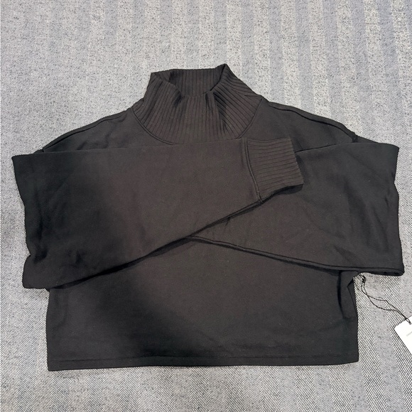 Alo Cropped Serenity Coverup | color: black | size: M - Picture 3 of 8